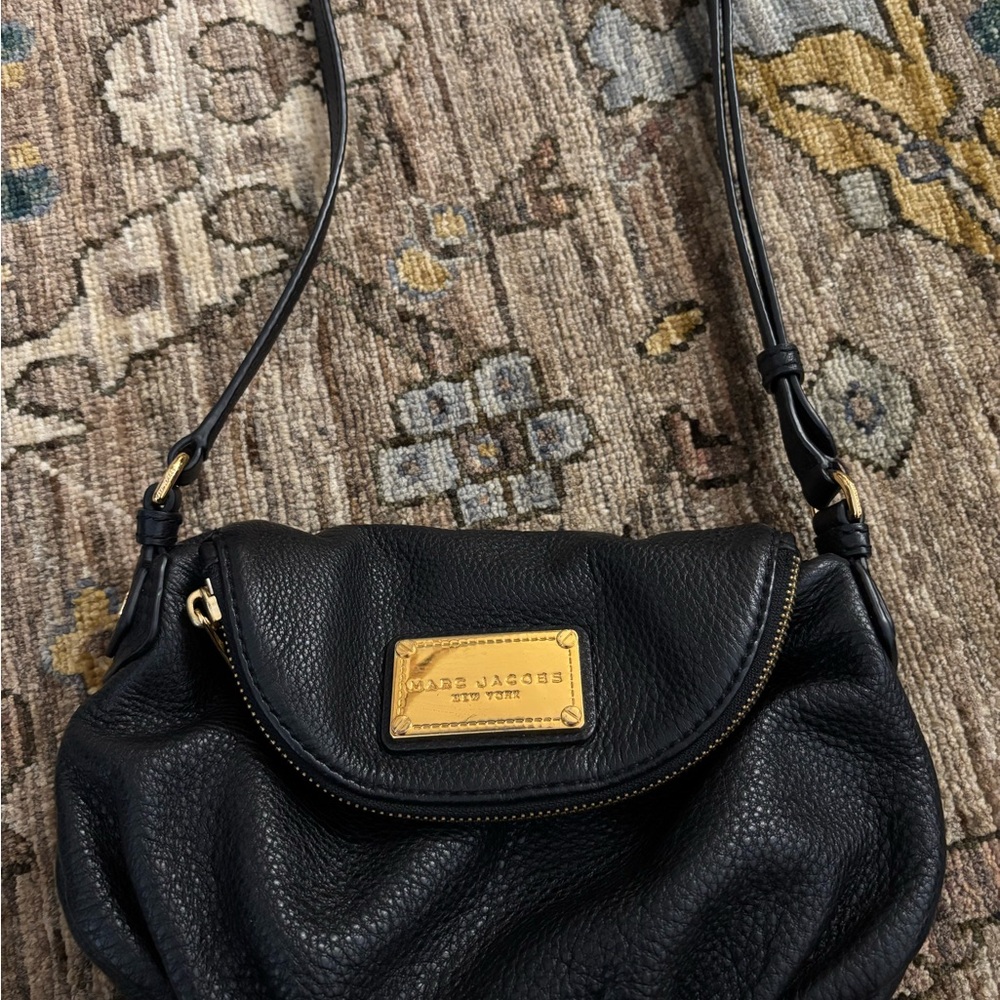 Marc Jacobs Black Pebbled Leather Shoulder Bag